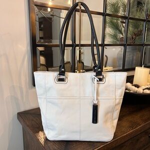 Tignatello white pebbled leather tote bag